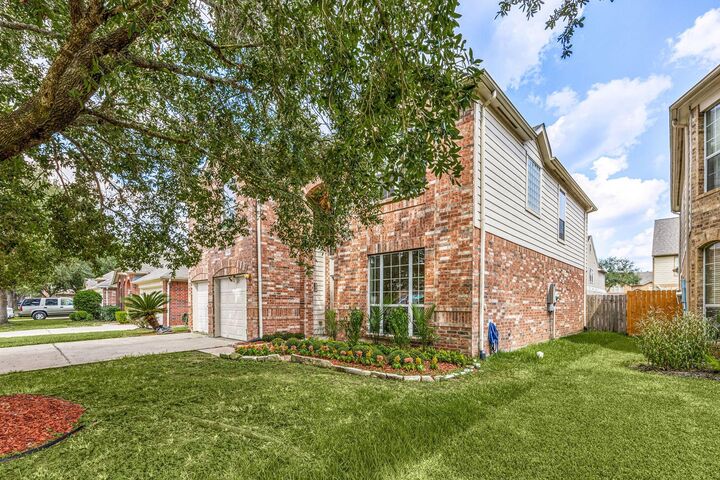 Property Photo:  2911 Darby Brook Drive  TX 77545 
