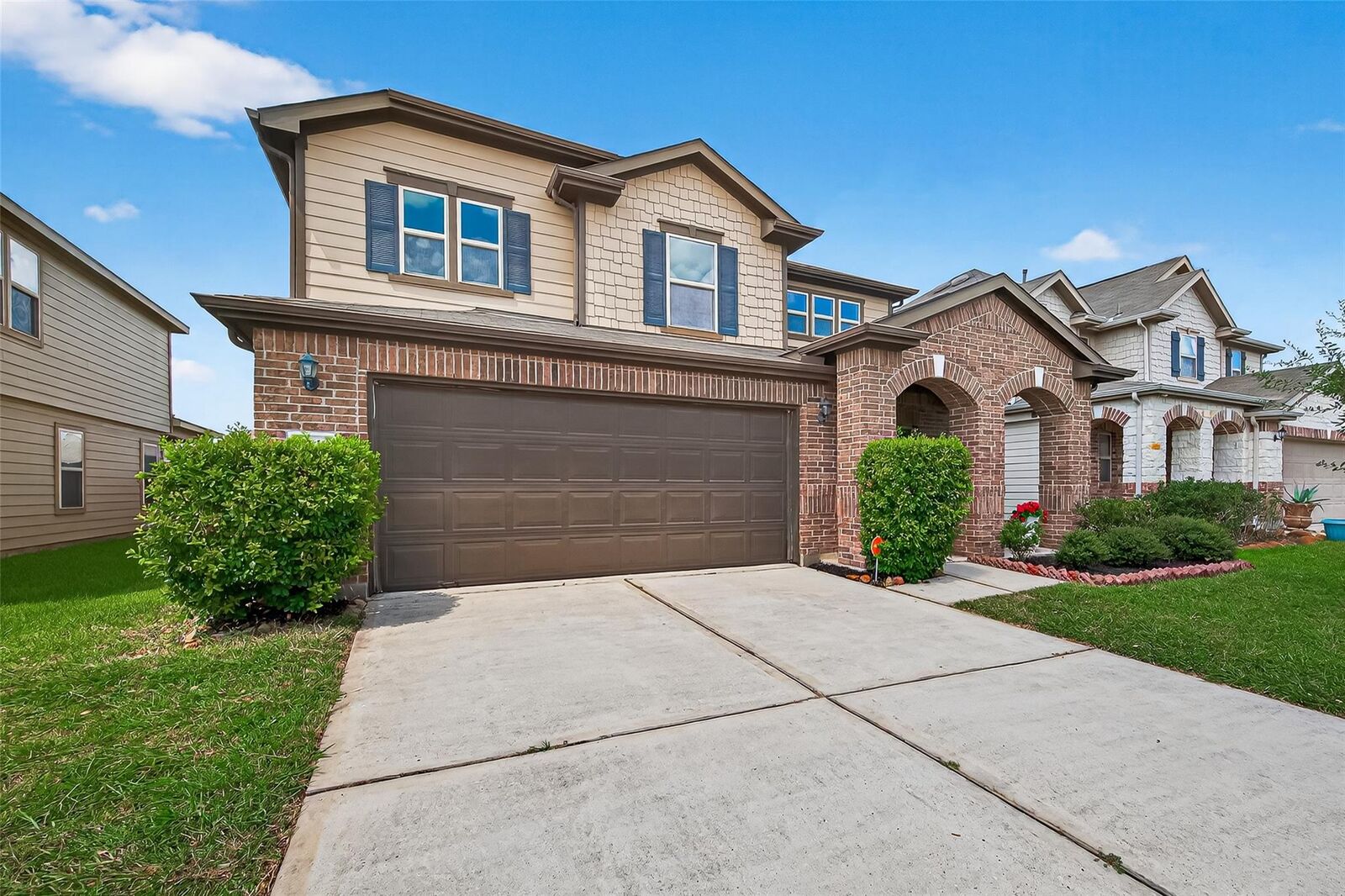 Property Photo: 2610 Cabin Cove Lane TX 77038