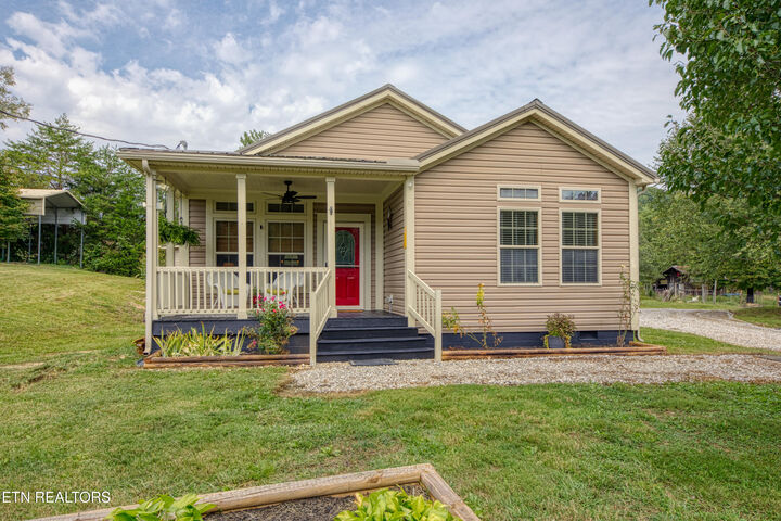 2307 Stock Creek Rd  Knoxville TN 37920 photo