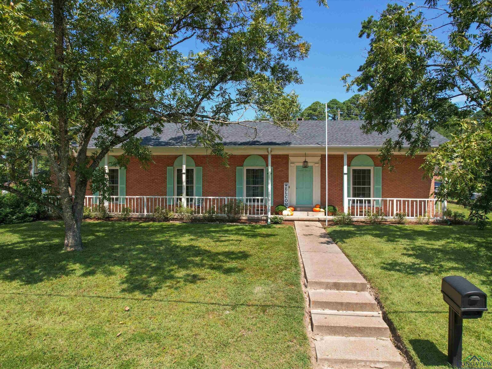 Property Photo: 840 Park Street TX 75644
