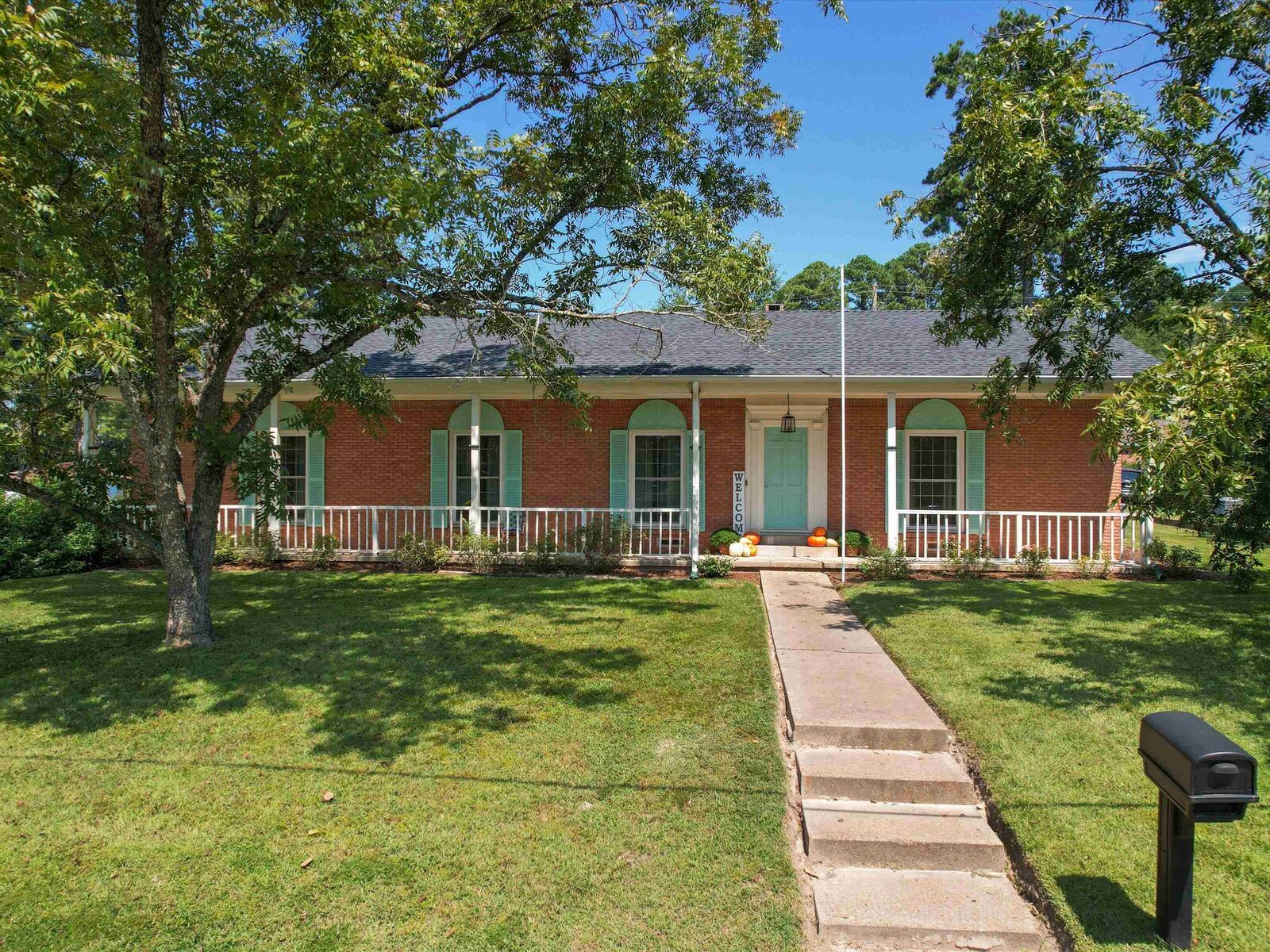 Property Photo: 840 Park Street TX 75644