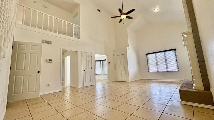 Property Photo: 502 N Homestead Avenue TX 79416