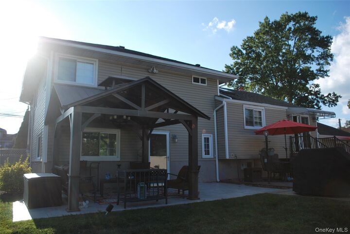 Property Photo: 295 W 4th Street NY 11729