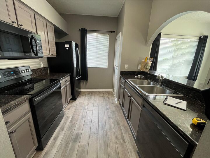 Property Photo:  18124 Paradise Point Drive  FL 33647 