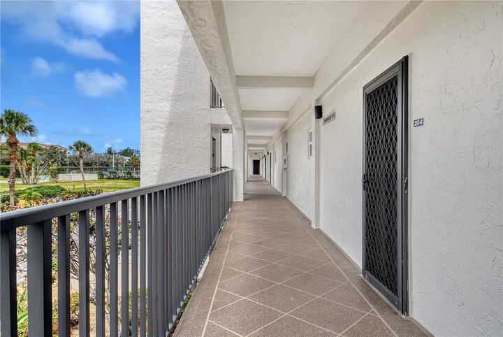 Property Photo:  4800 Gulf Of Mexico Drive 204  FL 34228 