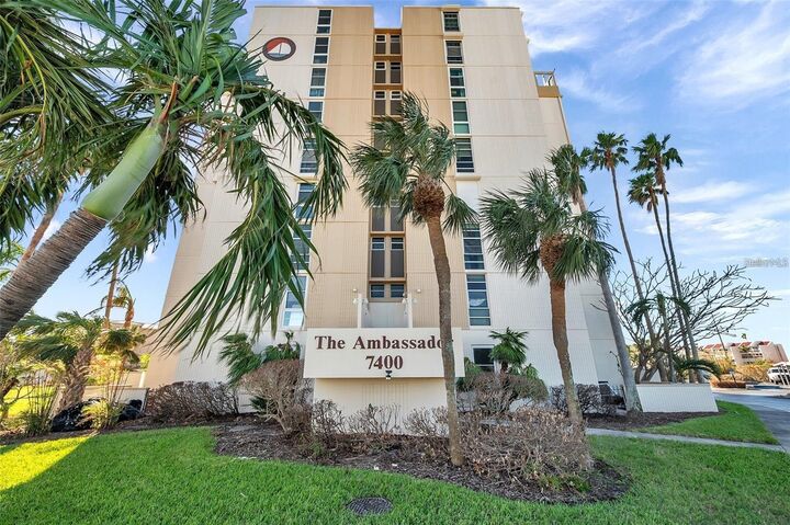 Property Photo: 7400 Sun Island Drive S 412 FL 33707