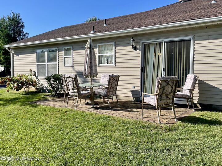 Property Photo:  55 Farnworth Close 1000  NJ 07728