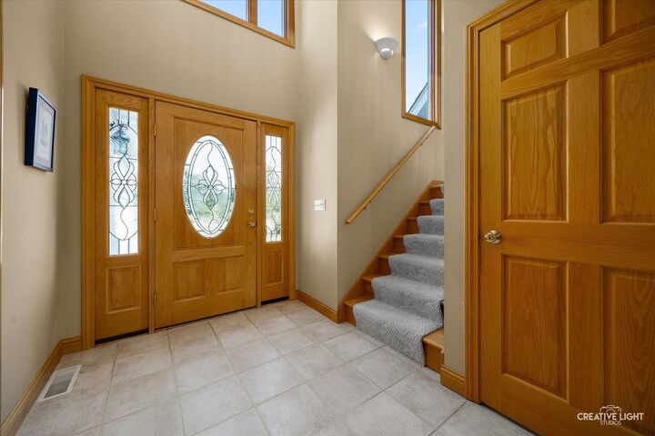 Property Photo: 1337 Deer Run Trail IL 60548