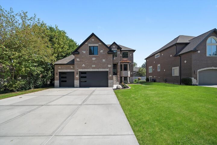 Property Photo:  10441 S 83rd Avenue  IL 60465 
