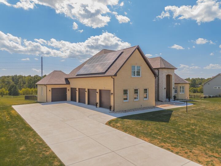 Property Photo:  9491 Crossbow Drive  IL 61705 