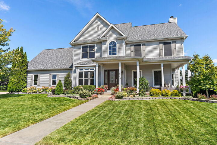 Property Photo:  401 John Marshall Lane  IL 60178 