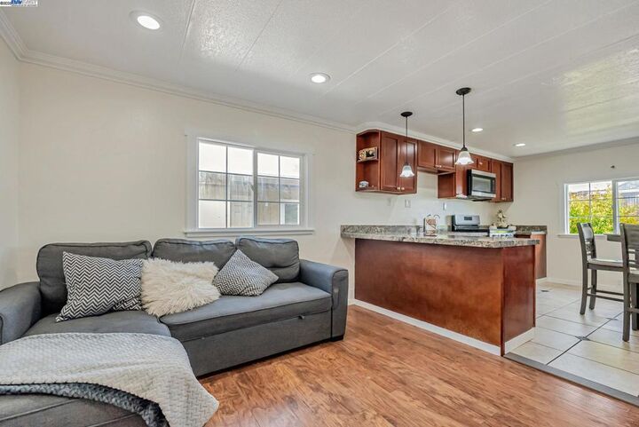 19150 Hesperian Blvd  Hayward CA 94541 photo