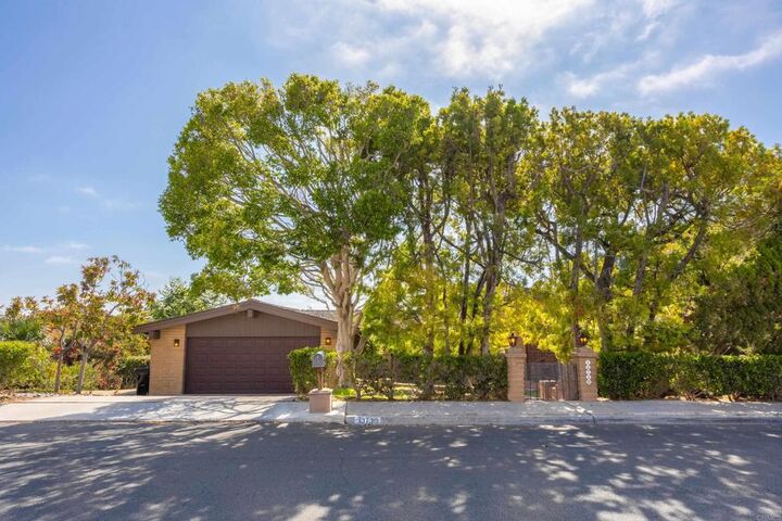 Property Photo:  13730 Condesa Drive  CA 92014 