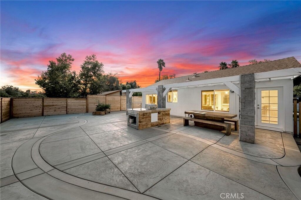 Property Photo: 41149 Via Halcon CA 92591