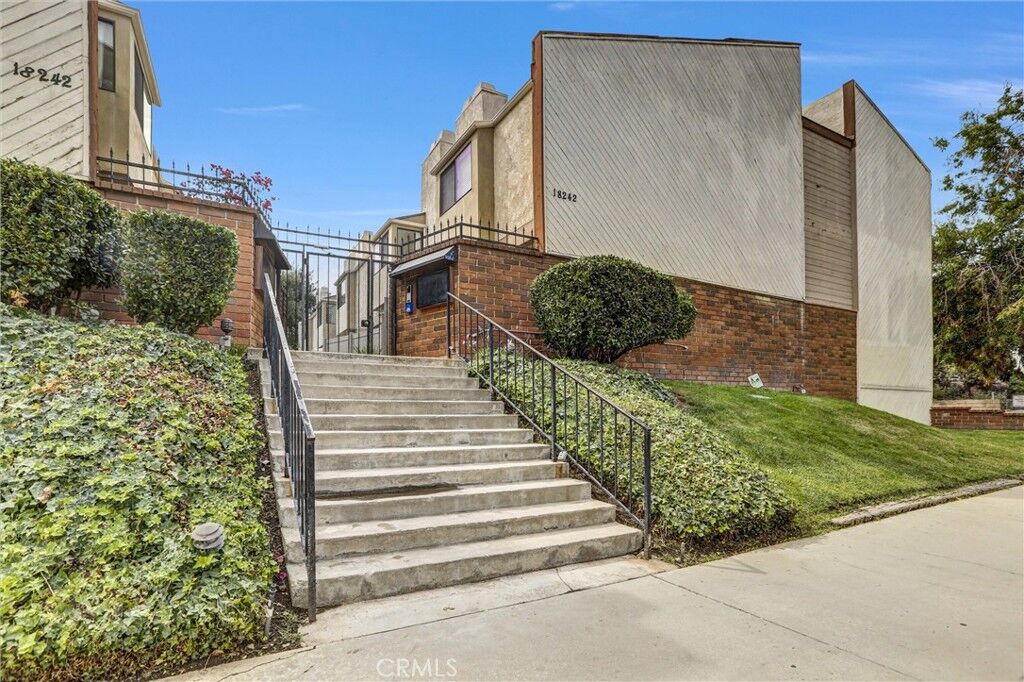 Property Photo:  18242 Burbank Boulevard 8  CA 91356 