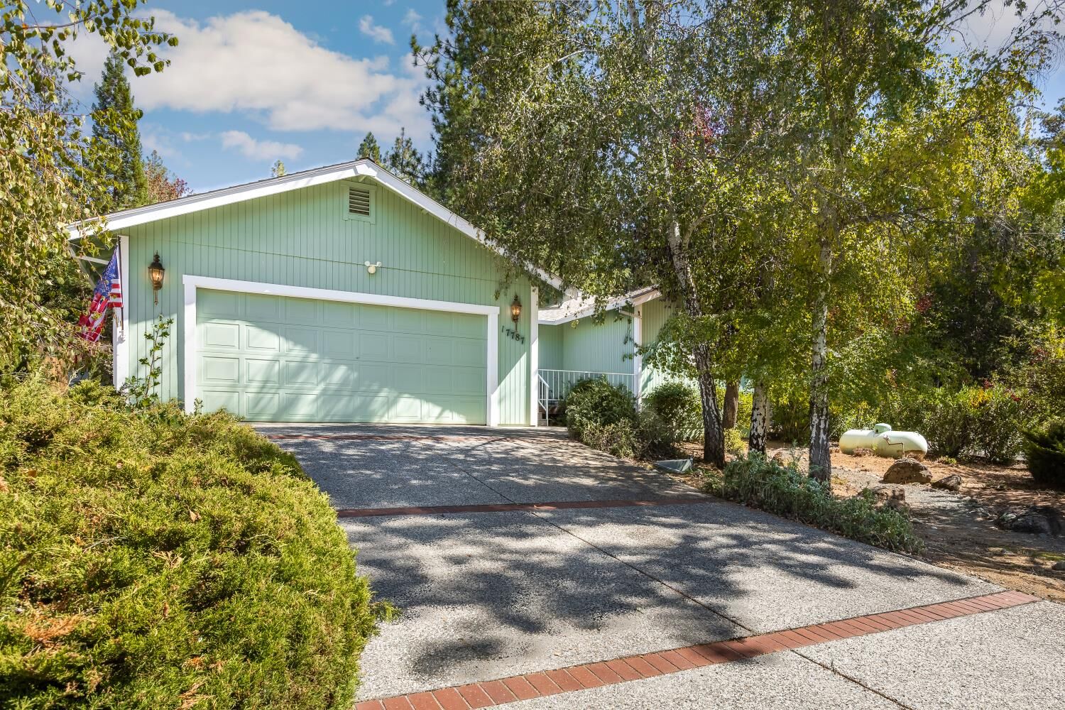 Property Photo:  17787 Lake Forest Drive  CA 95946