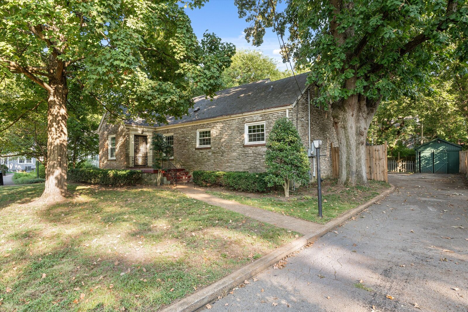 Property Photo:  3508 General Bate Dr  TN 37204 