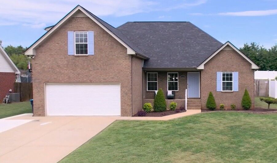 Property Photo:  2330 Auldridge Dr  TN 37037 