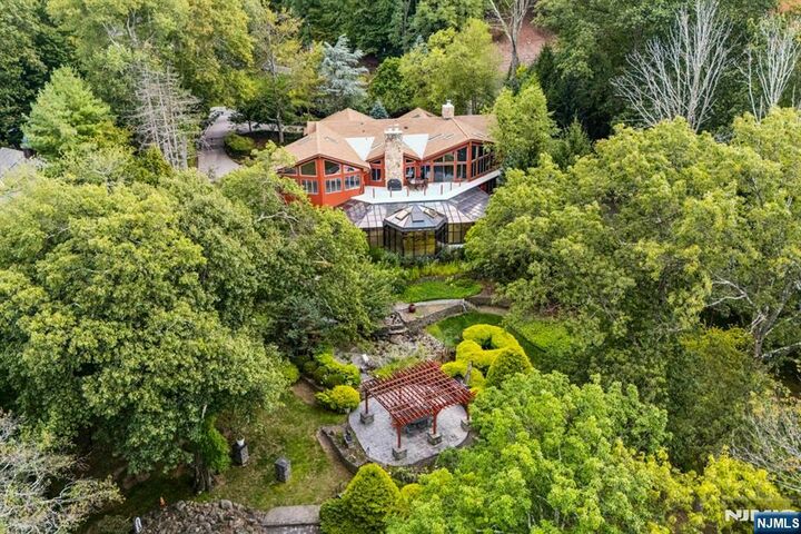 951 Scioto Drive  Franklin Lakes NJ 07417 photo