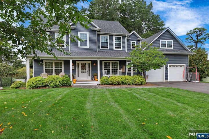 23 Perrin Drive  Wayne NJ 07470 photo