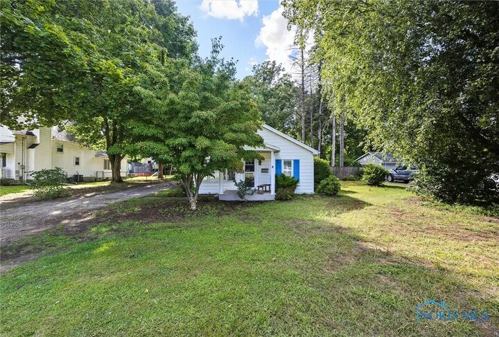 Property Photo: 5433 Whiteford Road OH 43560