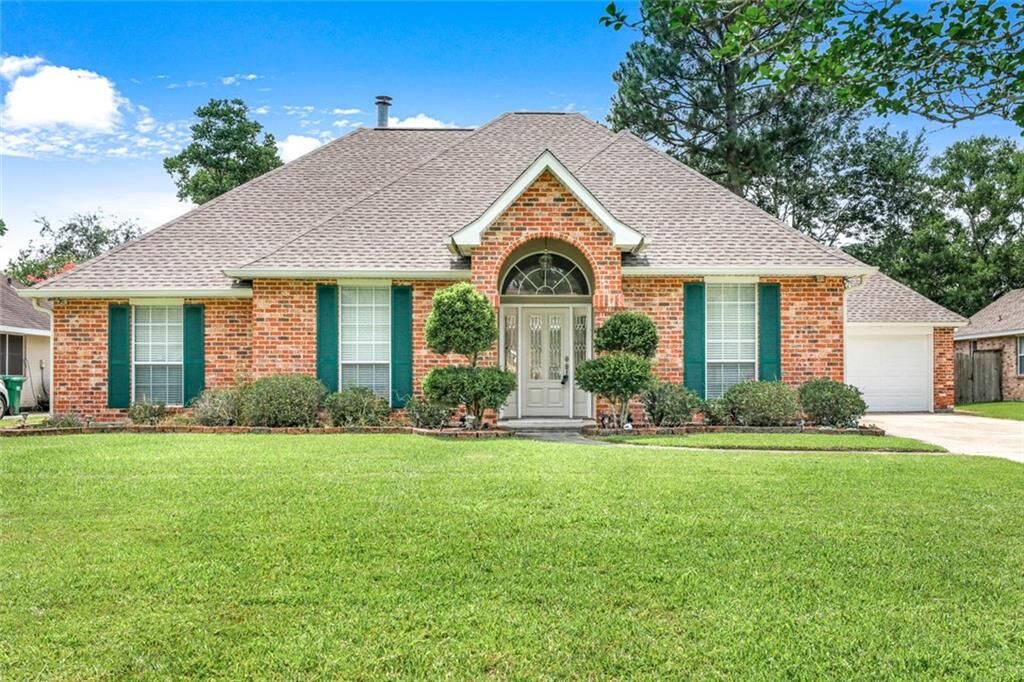Property Photo:  158 Woodruff Drive  LA 70461
