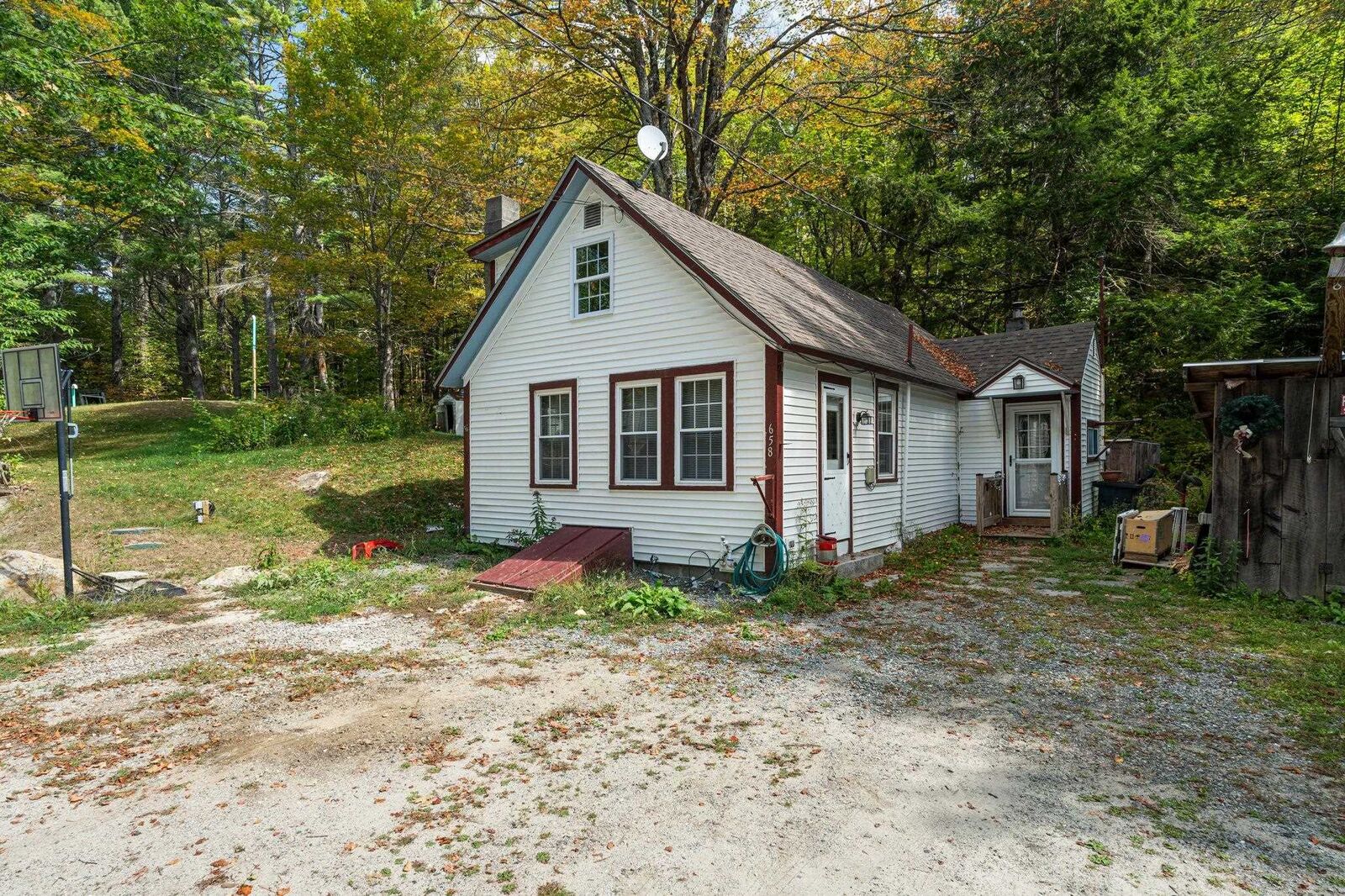 Property Photo: 658 North Wilmot Road NH 03287