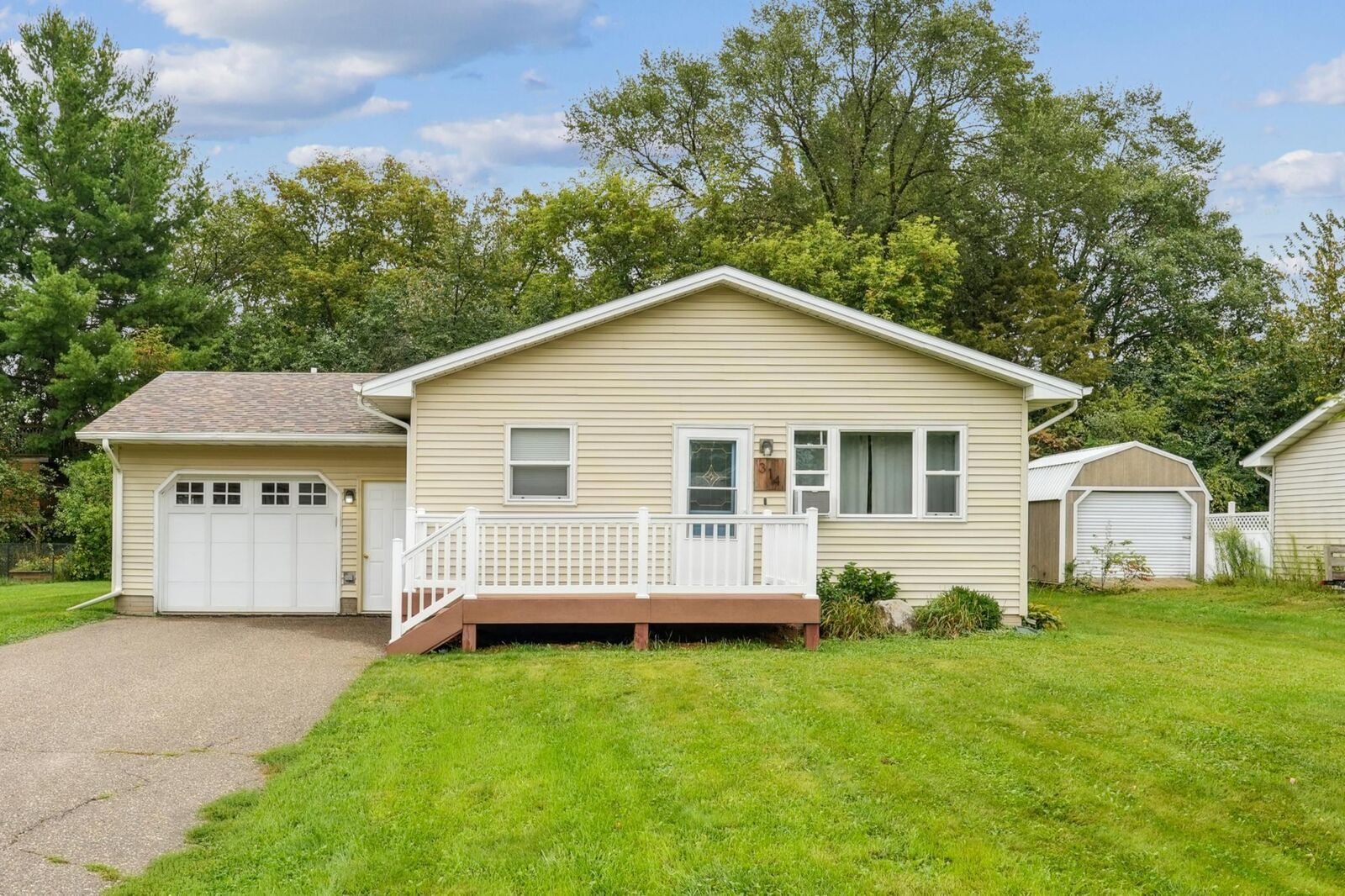 Property Photo:  314 Cedar Street  WI 54025 