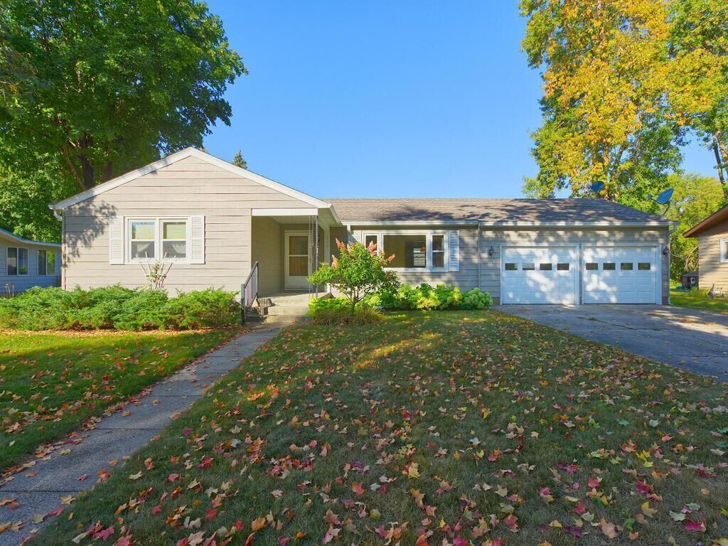 Property Photo: 223 Maple Street N MN 55354