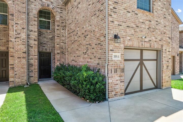 Property Photo: 268 Castleridge Drive A TX 75068