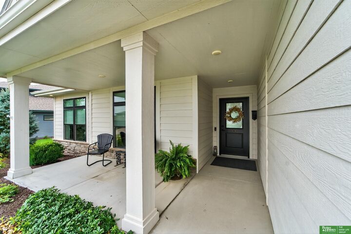 Property Photo:  18659 Camelback Avenue  NE 68136 