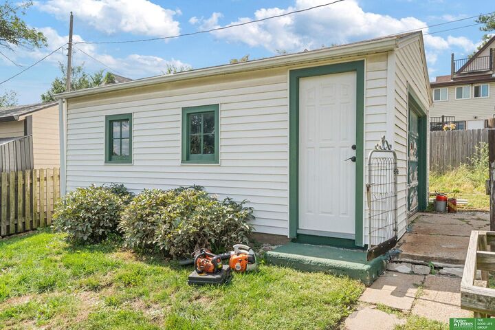Property Photo: 4202 Miller Street NE 68107