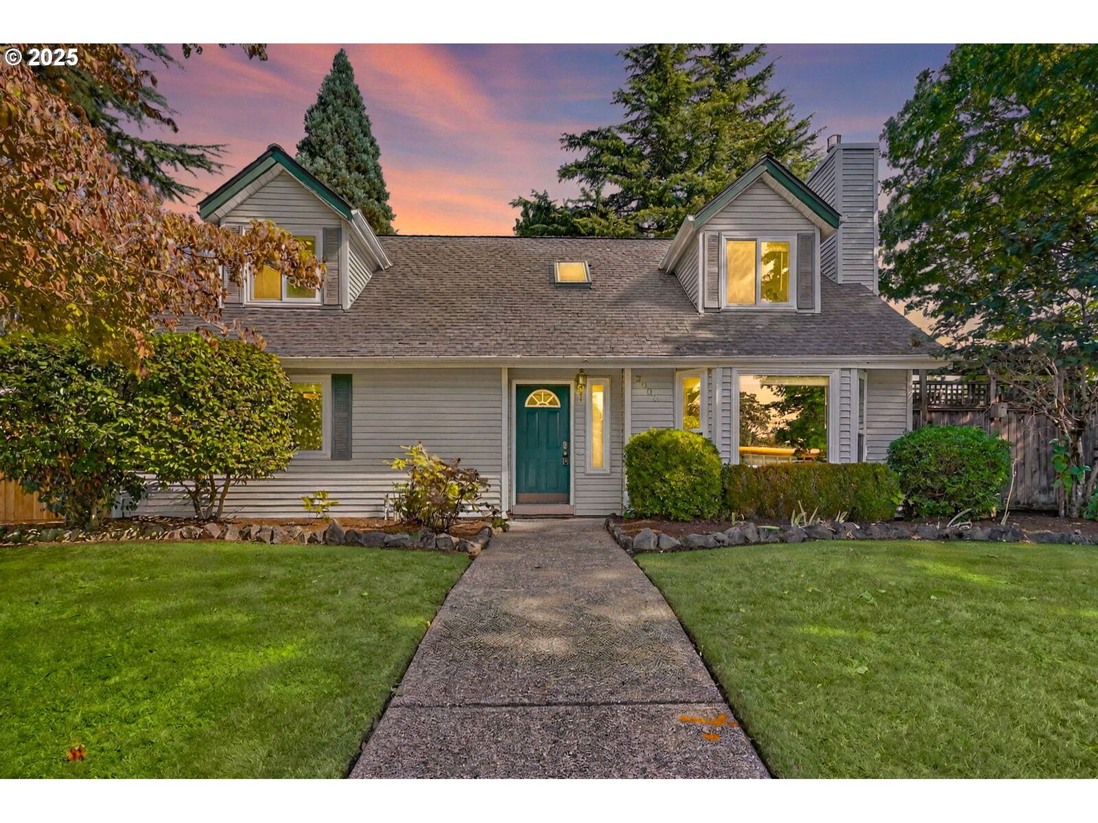 Property Photo: 2003 SE Briarwood Dr WA 98683