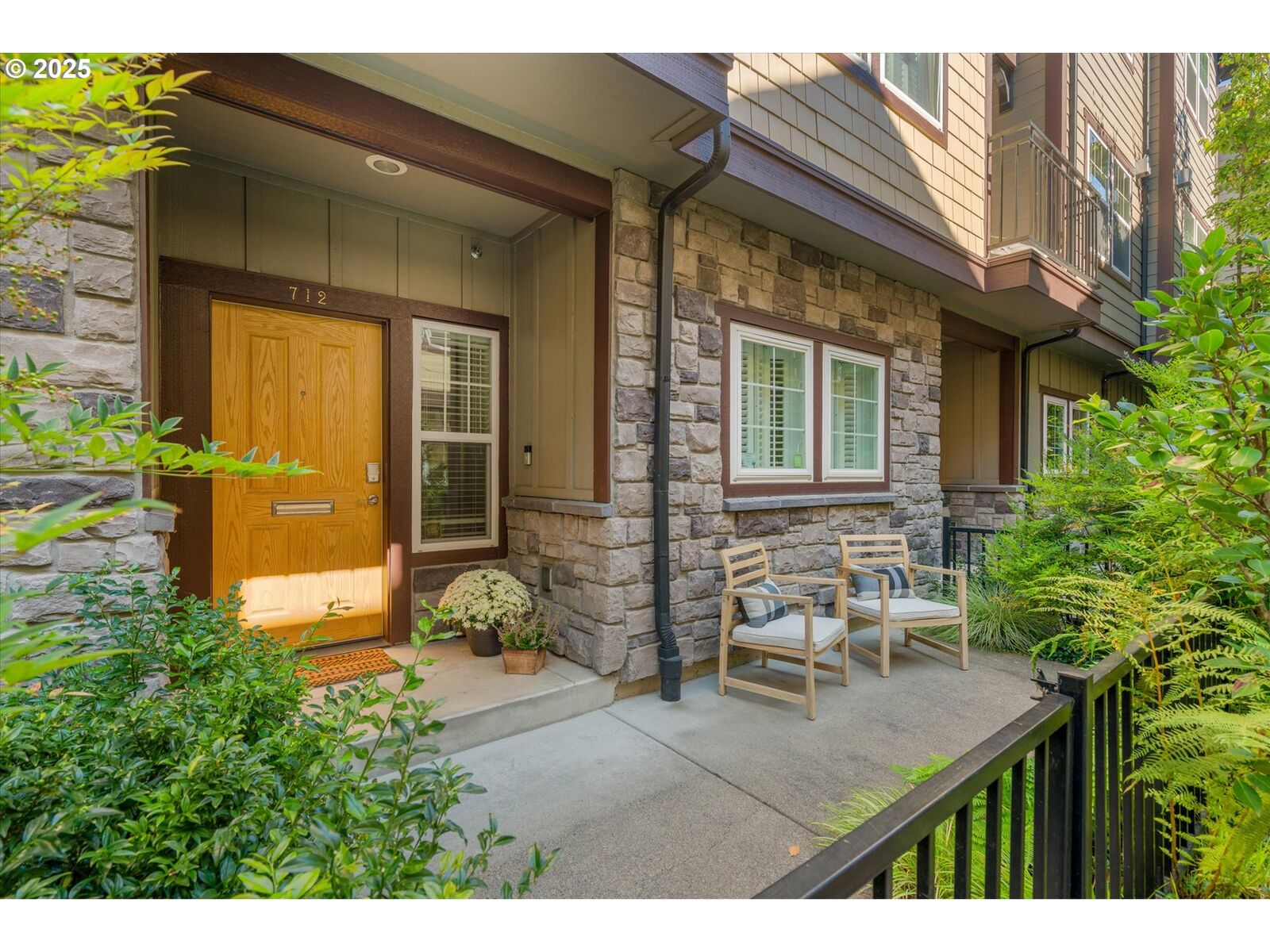 Property Photo:  712 SE 33rd Ave 12  OR 97214 