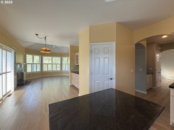 Property Photo:  980 Brooke Ln  OR 97415
