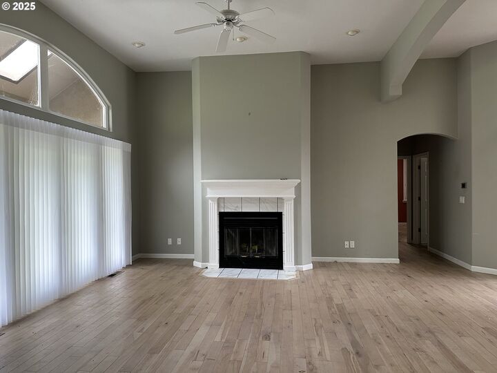 Property Photo: 980 Brooke Ln OR 97415