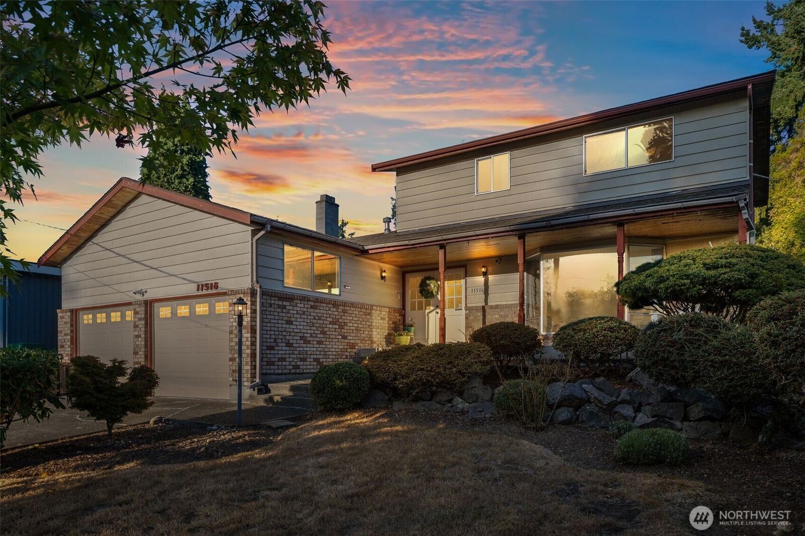 Property Photo: 11516 Bartlett Avenue NE WA 98125