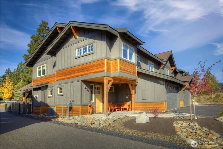 Property Photo:  3630  Suncadia Trail A  WA 98922 