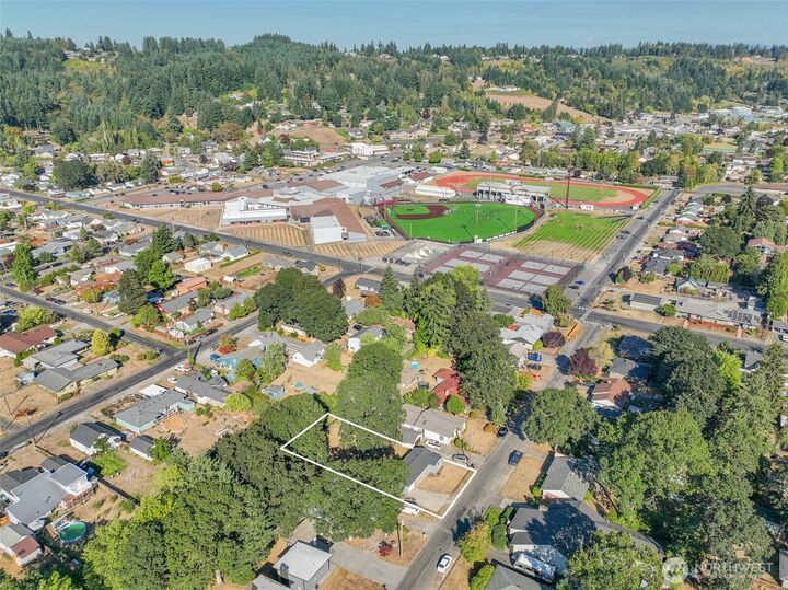 Property Photo: 1492 SW Kelly Avenue WA 98532