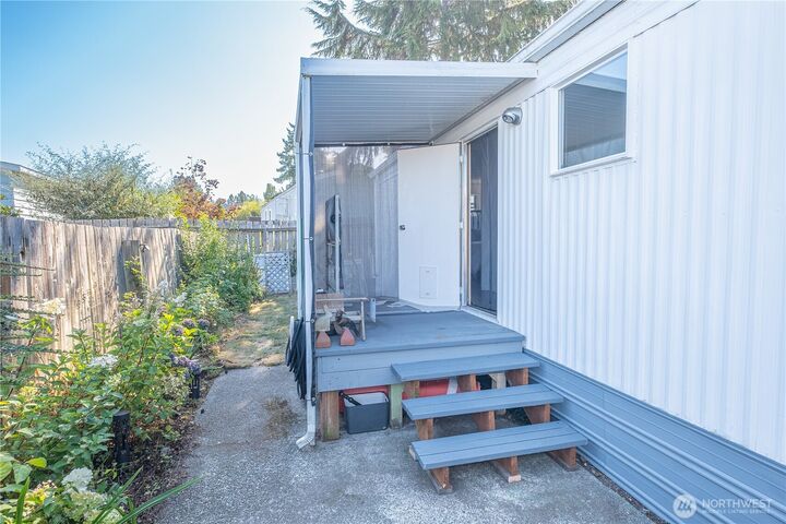 Property Photo:  225 NE Ernst Street Spc 30  WA 98277 