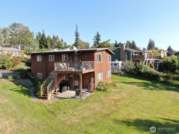 Property Photo:  2601 2603  Huron Street  WA 98226 
