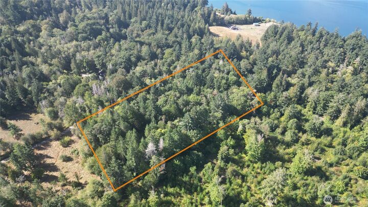 Property Photo:  4808  83rd Court NE  WA 98516 