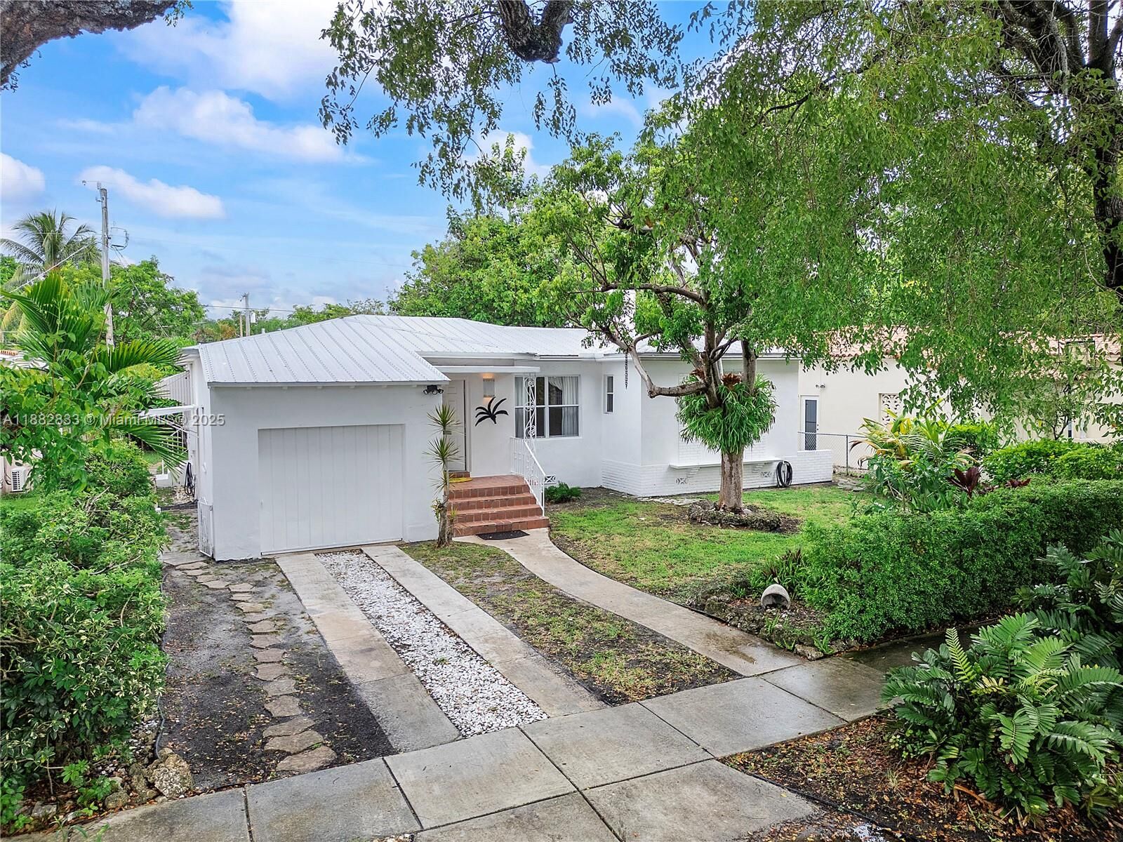 Property Photo:  2121 SW 20th  FL 33145 