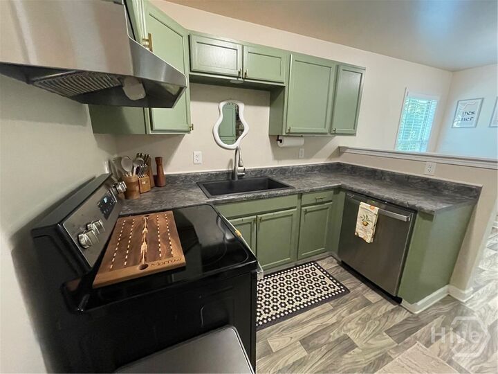 Property Photo:  698 Ivy Creek Drive  GA 30565
