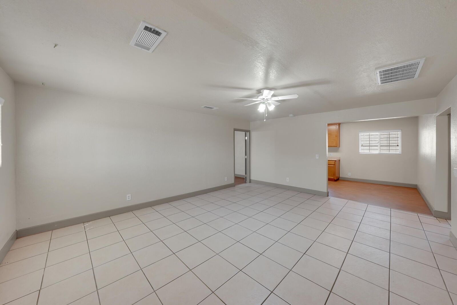 Property Photo:  680 E Larry Street  CA 93223 