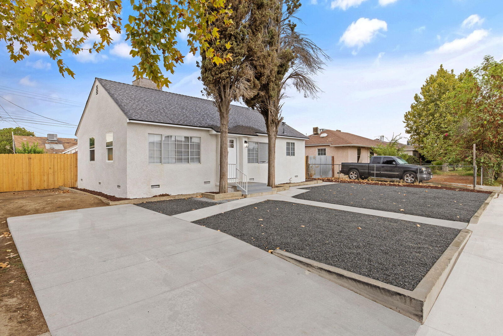 Property Photo:  324 Donna Avenue  CA 93304 