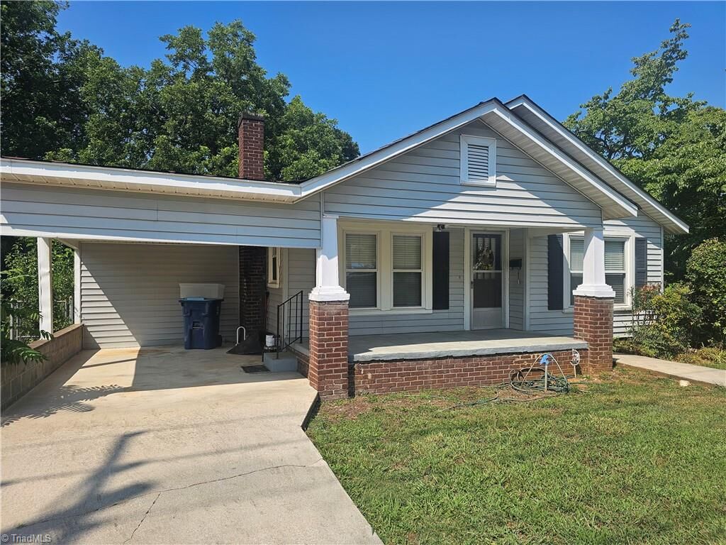 Property Photo:  705 E Liberty Street  NC 28144 