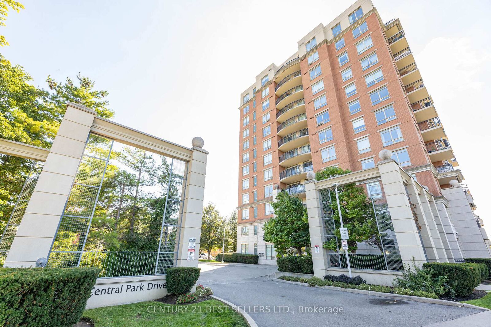 Property Photo: 2325 Central Park Drive 611 ON L6H 0E5