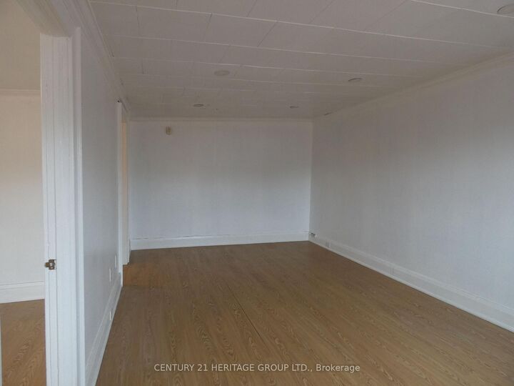 Property Photo:  201 Main Street S 6  ON L3Y 3Y9 