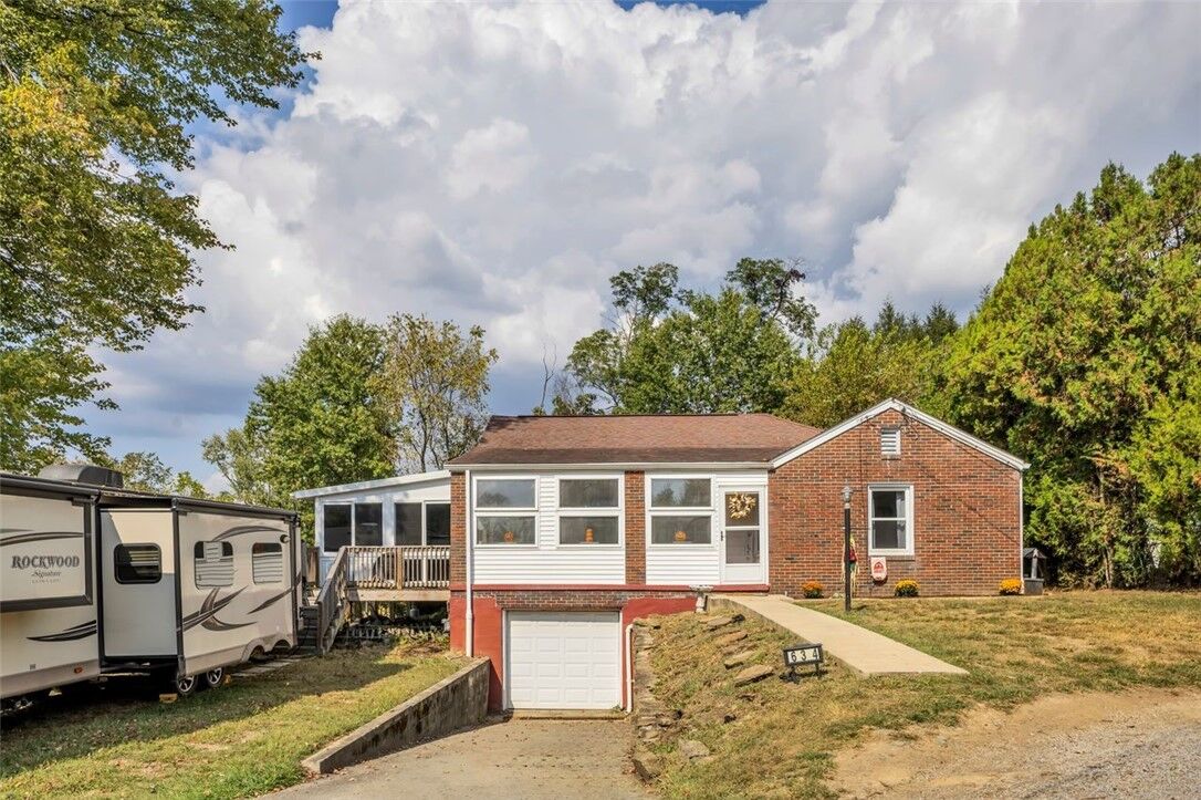 Property Photo:  634 Rose Street  PA 15613 